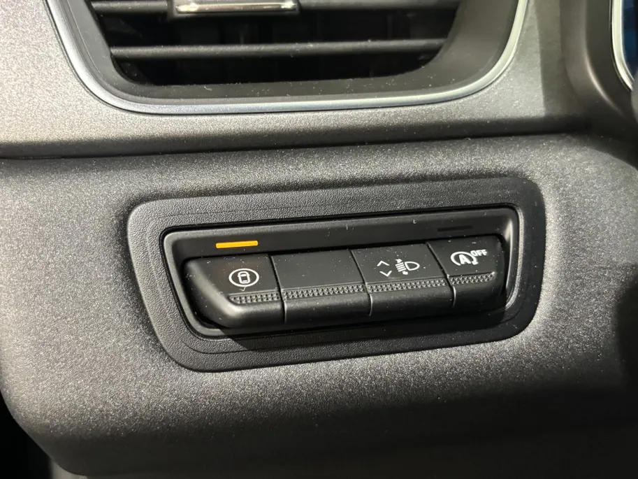 Renault Captur 90PK TCe Techno | Pack Winter | Navi | Climate Control | Camera | Parkeersensoren | Apple CarPlay/Android Auto | Lichtmetalen Velgen | Full LED | Armsteun | Digital Cockpit |