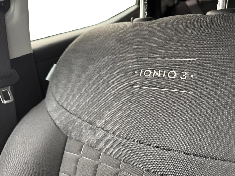 Hyundai IONIQ 3 Vision 61 kWh | Demo | Nieuw model | 488 km range | Warmtepomp | HDA 2 | Hyundai Rotterdam - Noord |