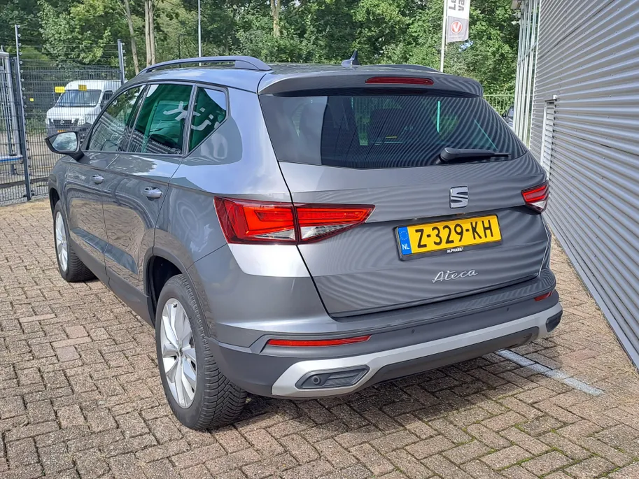 SEAT Ateca 1.5 TSI Style Business Intense | Keyless start | ECC | Navigatie | Camera | Cruise control adaptief | Apple Carplay/Android Auto | 17'' LM