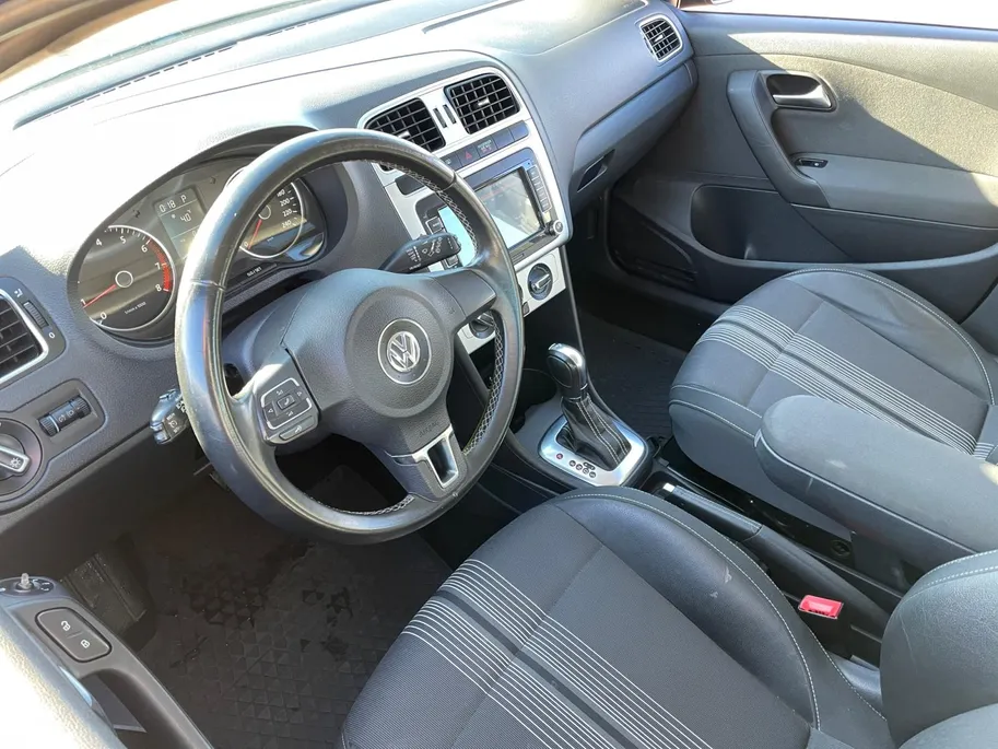 Volkswagen Polo 1.2 TSI Comfortline | AUTOMAAT | CRUISE | LICHTMETALEN VELGEN | AIRCO |