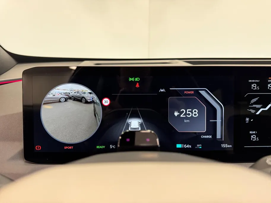 Kia EV5 GT-PlusLine 81.4 kWh | Informeer naar beschikbaarheid | 505 km actieradius | 19' Inch velgen | NU €3000 inruilpremie + 500 korting KIA laadpaal