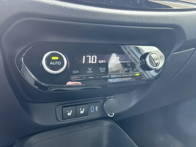 Toyota Aygo X 1.0 VVT-i Pulse | Stoelverw | Automatische Airco | Lichtmetalen