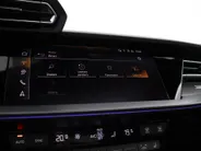 Audi A3 Sportback 40 TFSIe S-Tronic 204 pk S Edition · Panoramadak · Camera · HUD Head-up display · SONOS · Ambient light Pro · Elek. Achterklep · 18 inch · Garantie t/m 07-08-2030 of 100.000km