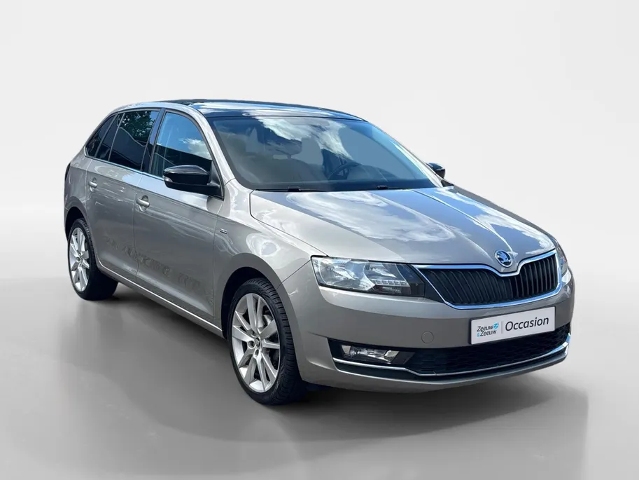 Škoda Rapid Spaceback 1.0 TSI Greentech Clever | Panoramadak | Climate Control | Cruise Control | Stoelverwarming | Parkeersensoren achter | DAB |