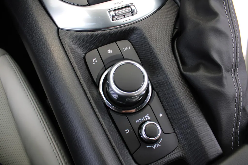Mazda MX-5 2.0 SkyActiv-G 6AT 184PK Kizuna | Automaat | Leder | CAmera | Bose Audio | Nu met extreem hoge korting! |