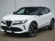 Alfa Romeo Junior 1.2 Turbo 136 PK Ibrida Speciale | Techno | Camera | Navi | Carp