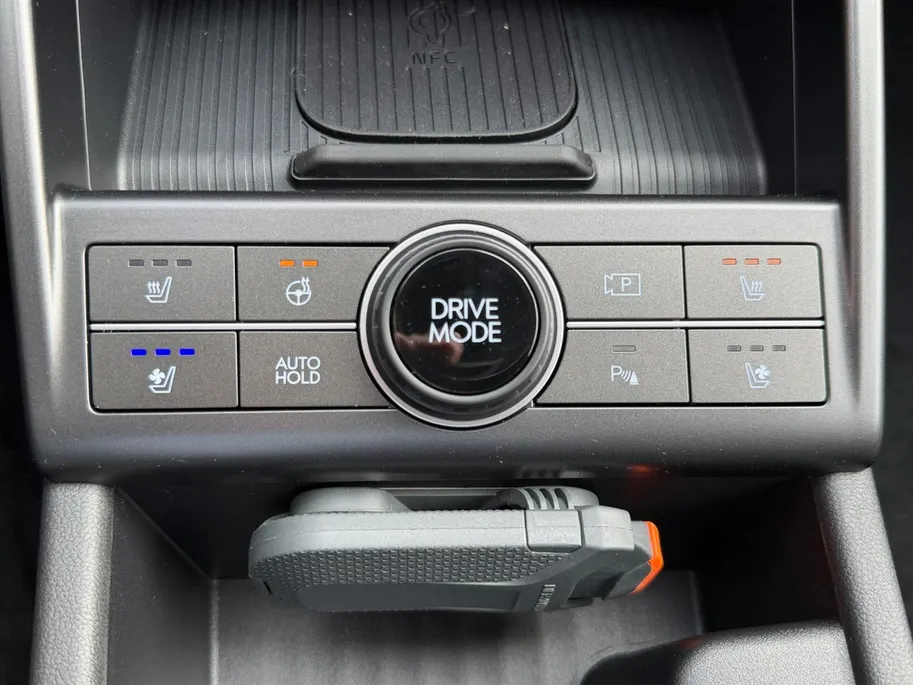 Hyundai Kona 1.6 GDI HEV Premium Sky | Z&Z Topdeal! | Van € 44.190,-, nu voor € 38.690,- |