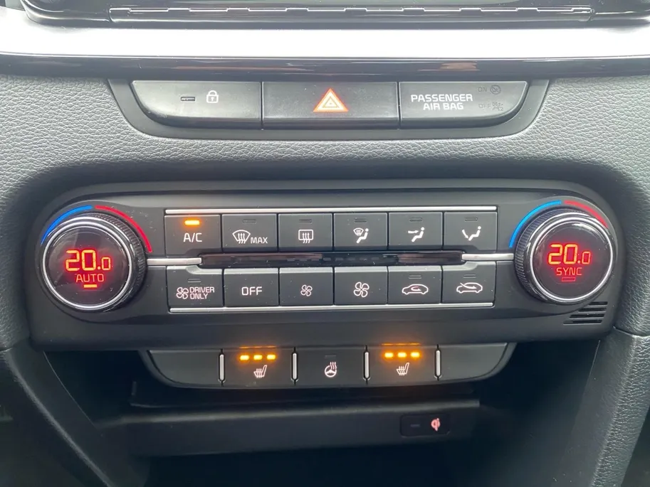 Kia XCeed 1.6 GDi PHEV DynamicPlusLine | Navi | Clima | Camera | Schuif/Kanteldak | Stoel/Stuurverwarming | Adaptieve Cruise | El. Achterklep | Apple Carplay | Android Auto