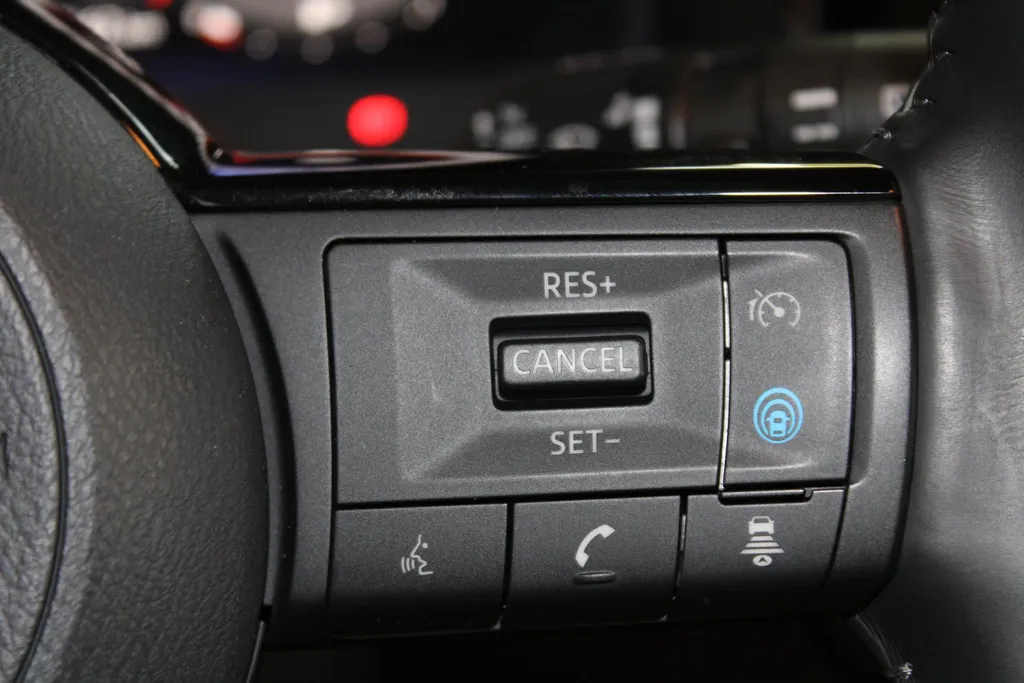 Nissan QASHQAI 1.3 MHEV Premiere Edition | Head-up display| Trekhaak | 1400kg trekgewicht| 360grd camera | PDC voor en achter | Navigatie | Apple carplay & Androidauto | Climate Controle | Pro-pilot |