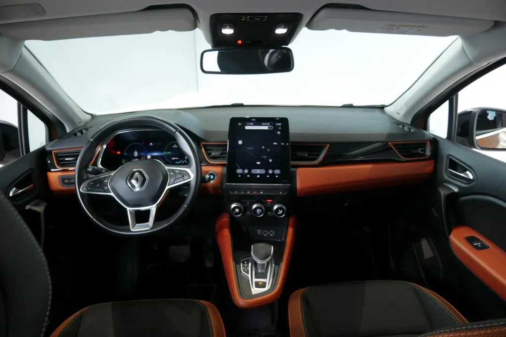 Renault Captur 1.6 E-Tech Plug-in Hybrid 160 Business *Aut*Navi+Camera*Climate*Stoel Verw.*Sportieve Auto!