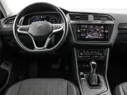 Volkswagen Tiguan 1.4 TSI eHybrid 245pk DSG Life Business · Camera · Inklap. Trekhaak · Dodehoeksensor · ACC · Keyless · Elek. Achterklep · Apple/Android Car Play ·