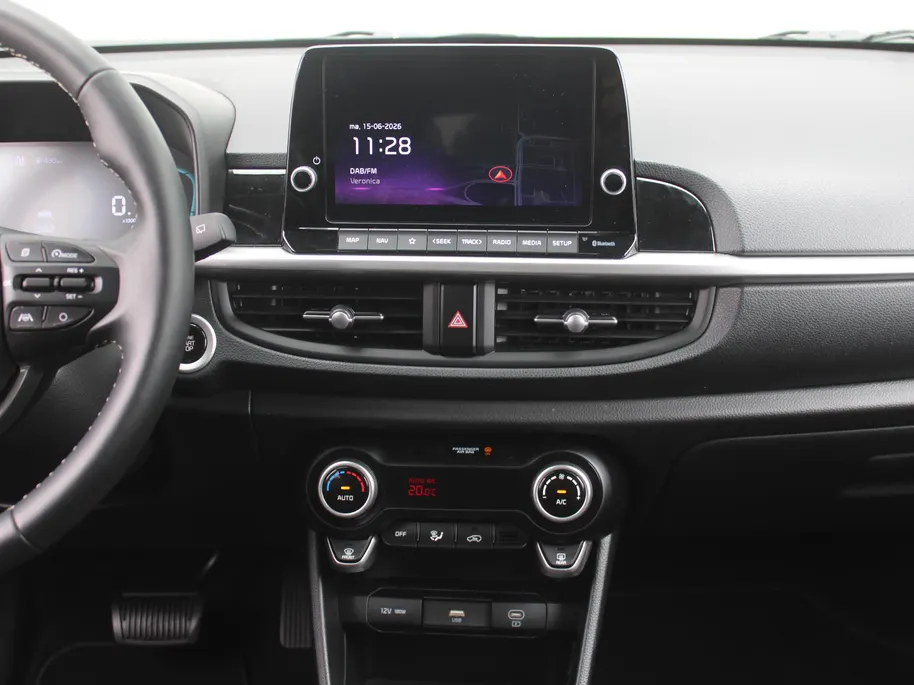 Kia Picanto 1.0 DPI AMT ExecutiveLine | Stuur-/stoelverwarming | Camera | Draadloze telefoonlader | LED | 15' LM | Clima | Cruise | Navi | Automaat |