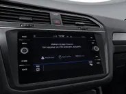 Volkswagen Tiguan 1.4 TSI 245pk DSG eHybrid Elegance · Panoramadak · Camera · Apple/Android Car Play · Dodehoek Detectie · 18'' Inch ·