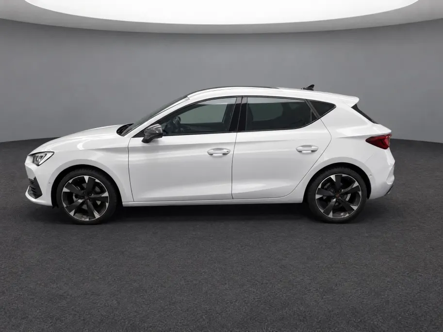 CUPRA Leon 1.5 eTSI 150pk DSG Business Edition · Camera · Apple/Android Car Play · Stoel-& Stuurverwarming · Navigatie · 18'' Inch · Garantie t/m 30-11-2027 of 100.000km