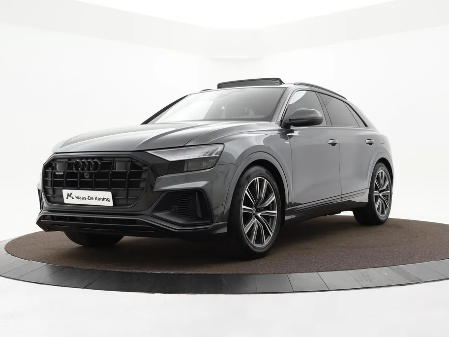 Audi Q8 55 TFSIe 381pk Tiptronic Quattro Pro Line S · Panoramadak · 360 Camera · Wegklapbare Trekhaak · Apple/Android Car Play · Luchtvering · 21'' Inch ·