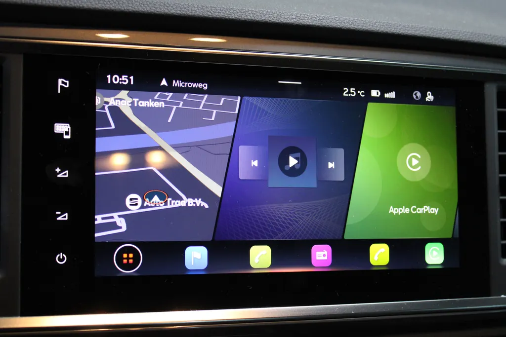 SEAT Ateca 1.0 TSI Style Business Intense / NAVIGATIE / CAMERA / APPLE CARPLAY / ANDROID AUTO / FULL LED /