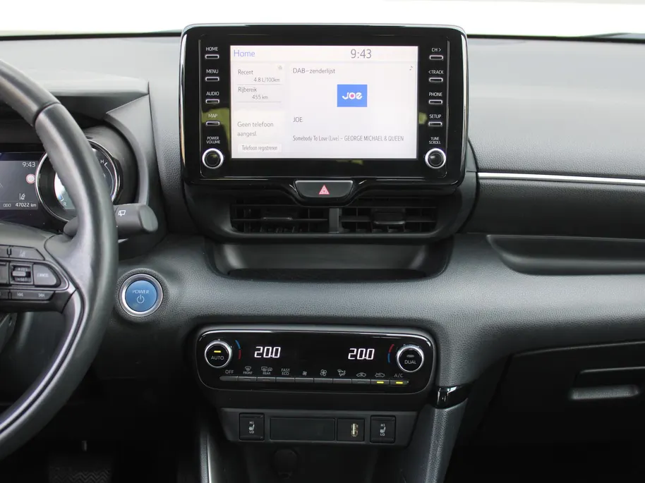 Mazda 2 Hybrid 1.5 Agile | Comfort pakket | CarPlay | Camera | Stuur-/stoelverwarming | Cruise adapt. | 15' LM |
