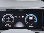 Volkswagen Tiguan 1.5 eHybrid 204pk DSG R-Line Business · Camera · Stuur- & Stoelverwarming · Dodehoeksensor · 20'Velgen · Apple/Android Car Play · Garantie t/m 30-09-2030 of 100.000km