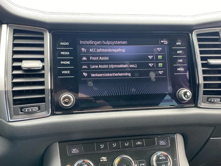 Škoda Kodiaq 1.5 TSi DSG7-autom. Business Edition LED | navigatie | adapt. cruise control | sunset | etc.