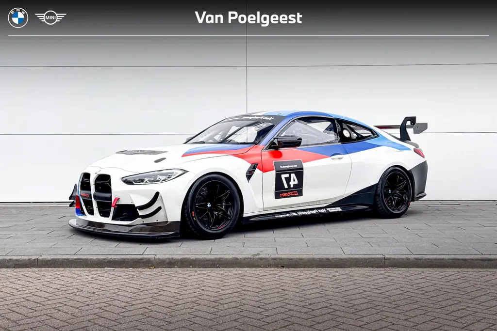 BMW M4 GT4 405kW