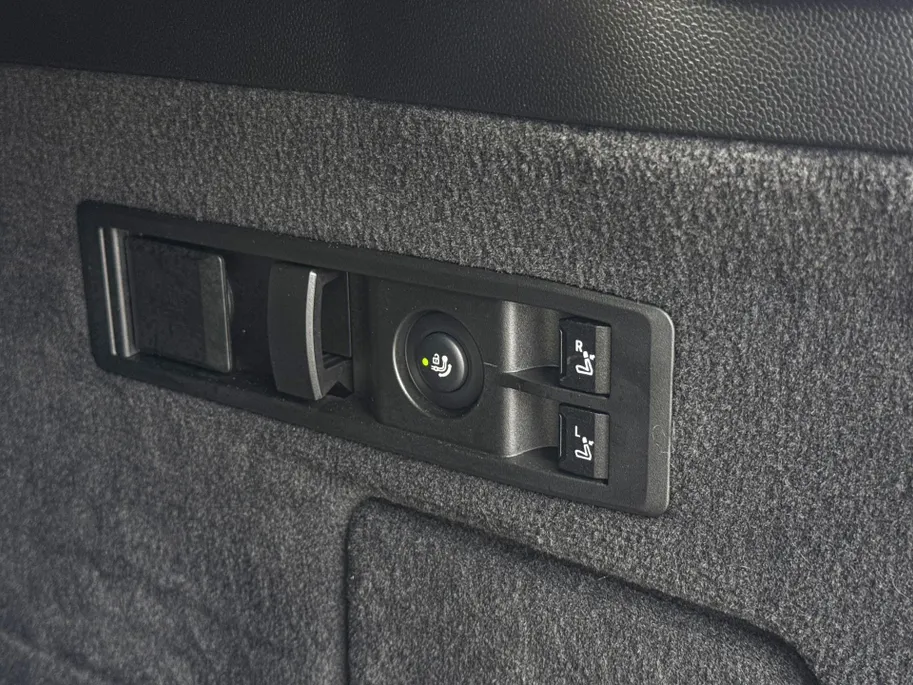 BMW iX xDrive45 101 kWh