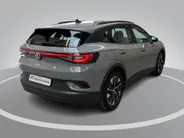 Volkswagen ID.4 Pro 128KW/174PK 77 kWh · SOH 95,6% · Camera · Warmtepomp · Apple/Android Car Play ·  Parkeer Sensoren · Fabrieksgarantie t/m 23-05-2027 of 100.000KM ·