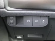 Kia EV3 Plus Advanced 81.4 kWh | Stuur/stoelverwarming | Schuifdak | Camera | Elek. stoelverstelling | 19' LM | Dodehoek detectie | Clima | LED |