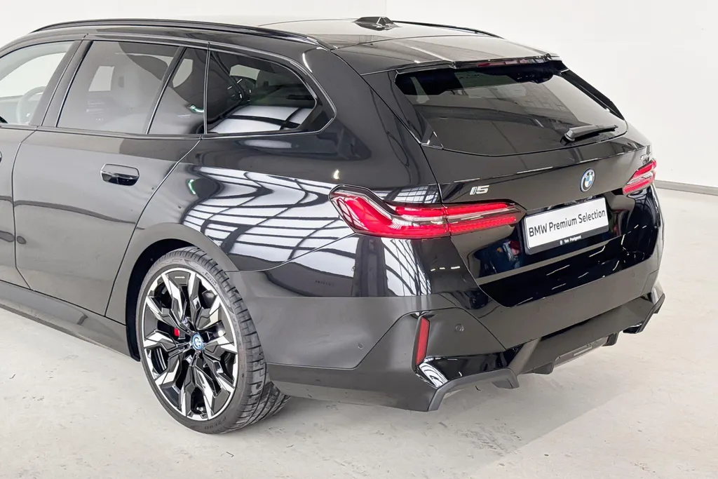 BMW i5 Touring eDrive40 Innovation Pack M Sportpakket Pro