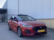 Ford Focus Wagon 1.0 EcoBoost Hybrid 155 pk Autom. ST Line X Wagon Automaat - Panoramadak - Winter Pack - Navigatie - Apple Carplay/ Android Auto
