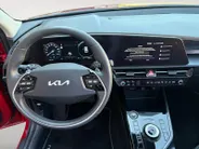 Kia Niro 1.6 GDi Hybrid DynamicPlusLine | Trekhaak | Schuifdak | Stoel en stuurverwarming | Dodehoekdetectie | Camera | verbruik 1 op 20!