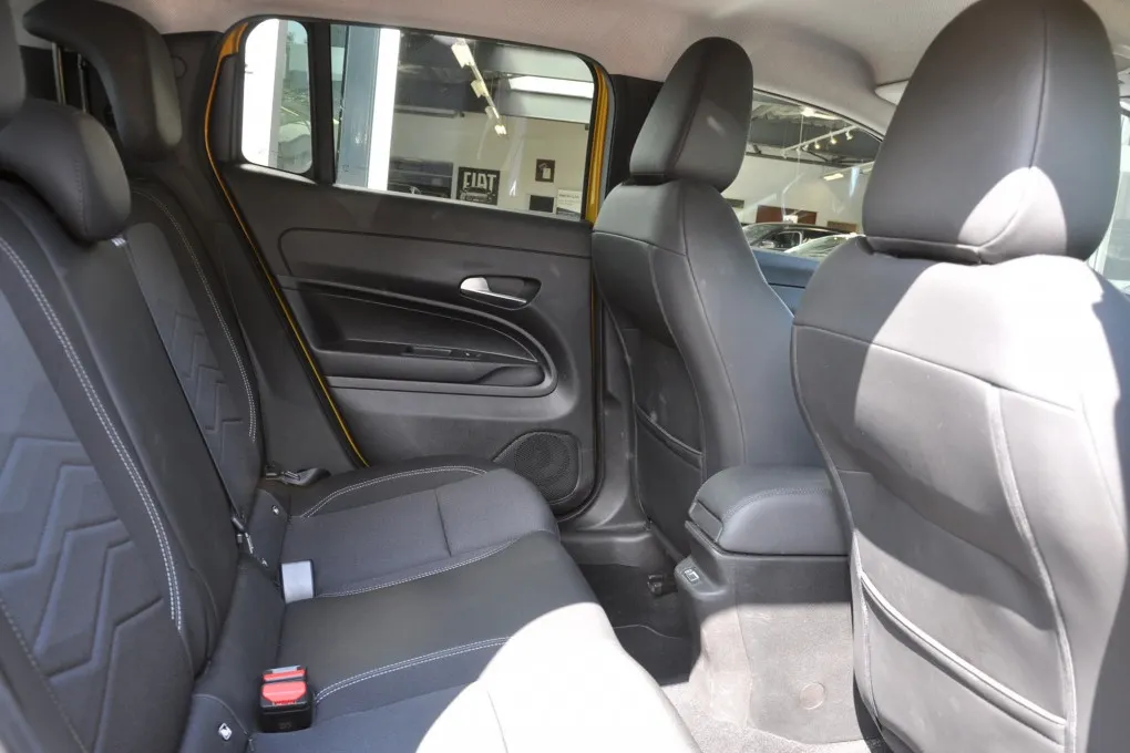 Jeep Avenger 1.2 e-Hybr Summit Great car, small price
