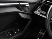 Audi A3 Sportback 35 TFSI 150pk S-tronic S edition · Apple/Android Car Play · Navigatie · Elek. Achterklep · P-Sensoren · Cruise Control · Zwart Optiek · 19'' Inch ·