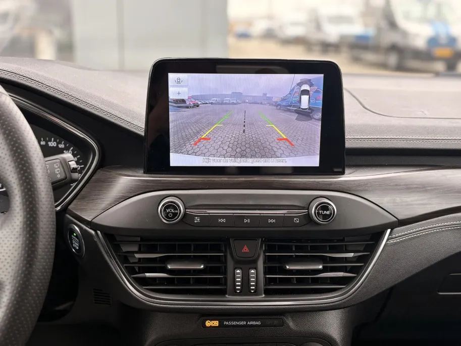Ford Focus Wagon 1.5 EcoBoost Automaat Vignale I WINTER PACK I DRIVER ASSISTANCE PACK I MATRIX LED-KOPLAMPEN I APPLE CARPLAY / ANDROID AUTO I B&O SOUNDSYSTEM I