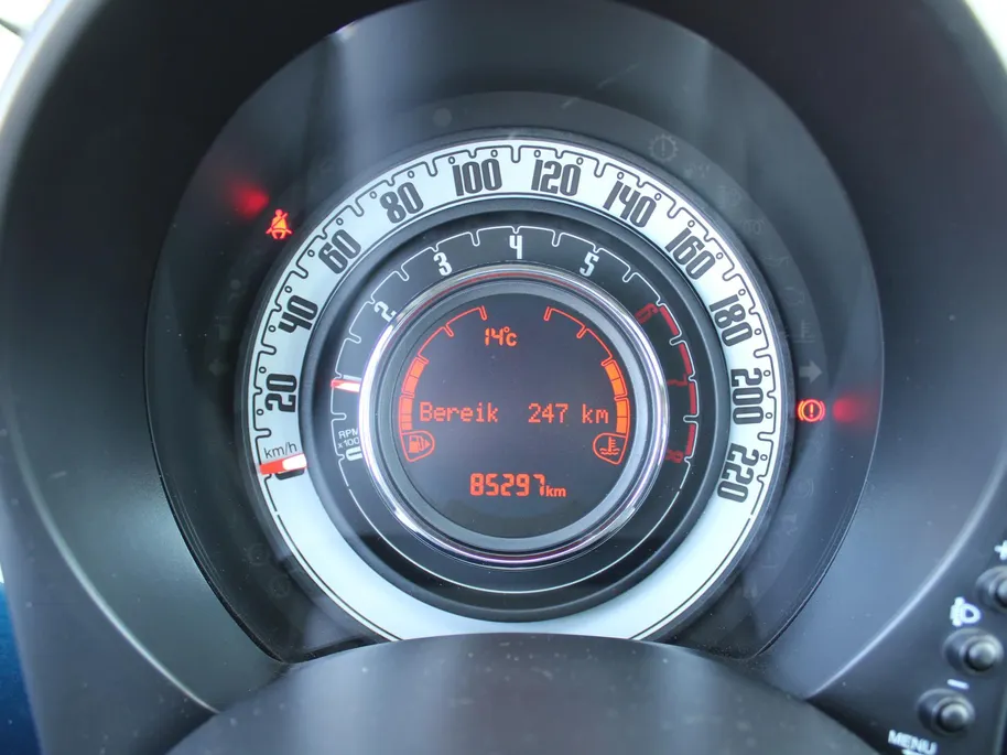 Fiat 500 0.9 TwinAir Turbo Lounge | Panoramadak | 16' LM | Navi | PDC | Cruise | Clima |