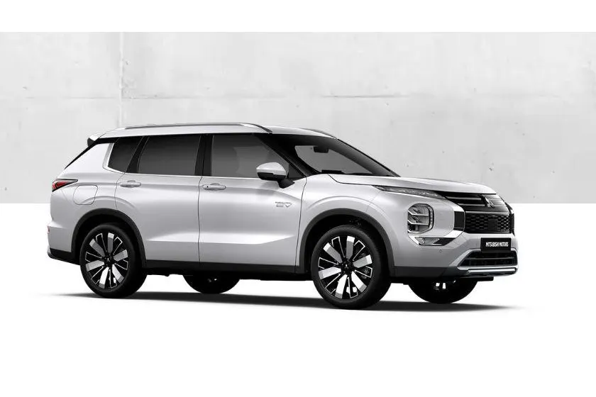 Mitsubishi Outlander 2.4 PHEV Limited Edition White Diamond | Zeer Complete uitvoering| 8 jaar garantie| Snel leverbaar | Totaalprijs op is op.