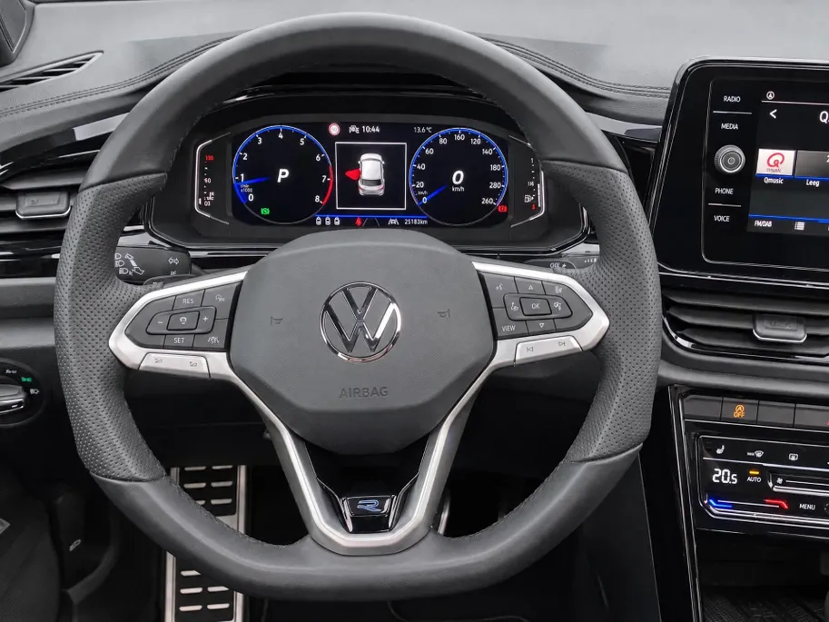Volkswagen T-Roc 1.5TSI/150PK R-Line Black Style · Panoramadak · Apple/Android Car Play · Navigatie · Camera · Stoelverwarming · Garantie t/m 14-07-2027