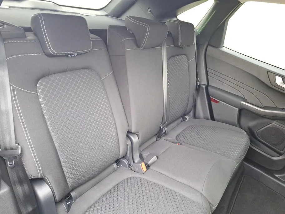 Ford Kuga 2.5 PHEV Titanium | Winterpack | Driver Assistancepack | El. Trekhaak | 360Camera | Adaptive Cruisecontrol | Dodehoekdetectie | Climate Control | Le dverlichting | Apple Carplay&Android Auto |