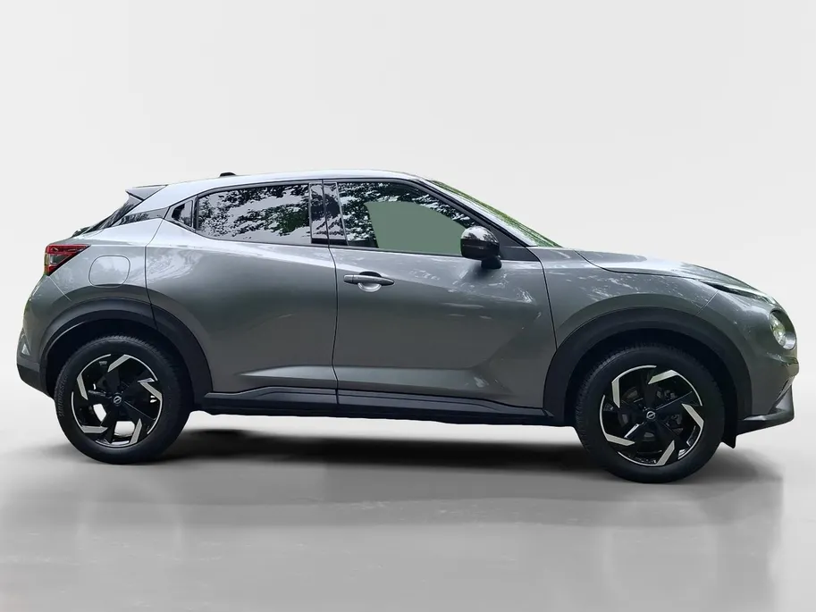 Nissan Juke 1.0 DIG-T N-Connecta | Licht metalen velgen| Metallic lak| Parkeersensoren voor en achter| Navi icm Apple/Android auto | 1ste eigenaar | Lage kilometerstand
