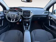 Peugeot 208 1.2 PureTech Allure Automaat | Climate / CruiseControl | All Season banden | 12 Maanden garantie!