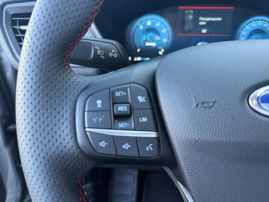 Ford Kuga 2.5 PHEV ST-Line X | Panorama Dak | Driver Assistance Pack | 360 Camera | B&O Audio | Elec. Trekhaak | All Season Banden | Winterpack | Fabrieksgarantie |