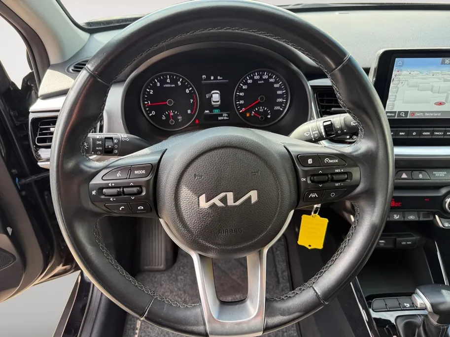Kia Stonic 1.0 T-GDi MHEV DynamicPlusLine Automaat | Navi | Camera | Climate Control | Cruise Control | Parkeersensoren | LM Velgen | Apple Carplay | Android Auto