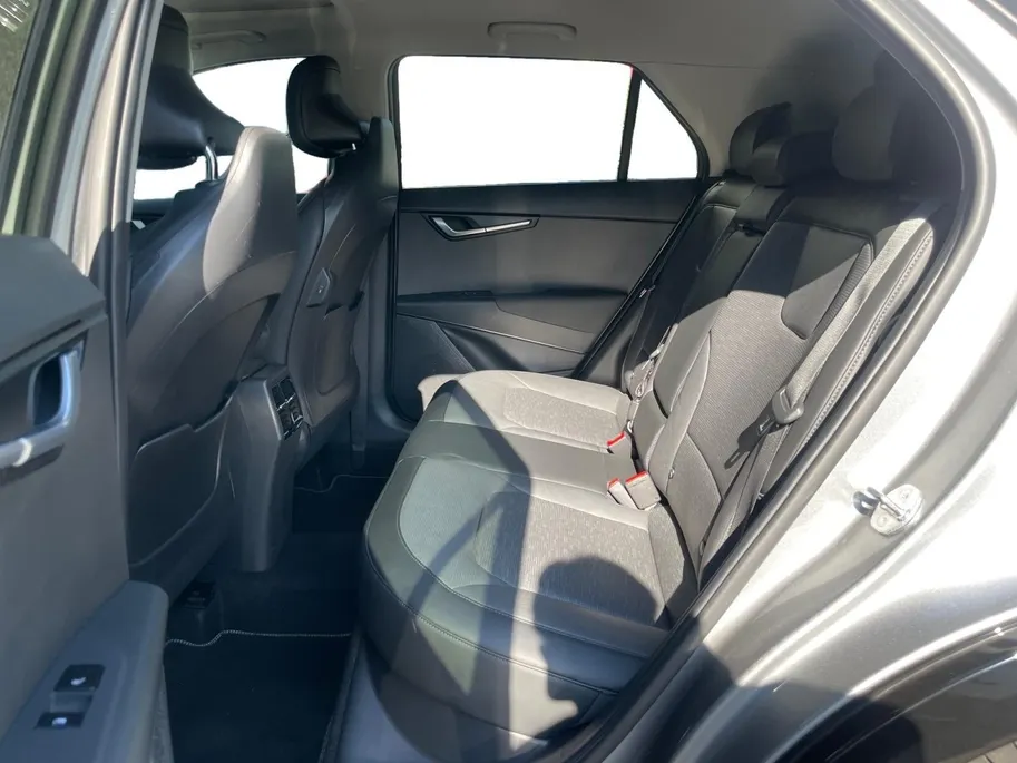Kia Niro 1.6 GDi PHEV ExecutiveLine | Cruise Control | Climate Control | Camera | Navigatie | Stoelverwarming | Stuurverwarming | Stoelventilatie | Memory | Open Dak |