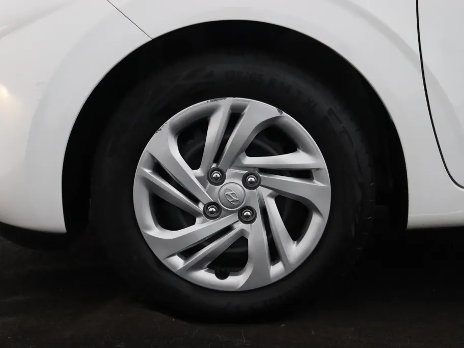 Hyundai i10 1.0 Comfort | Carplay | Airco | Cruise | NU Rijklaarprijs! Incl.12 Maanden, APK, Onderhoudsbeurt etc! Premiumpakket gratis!
