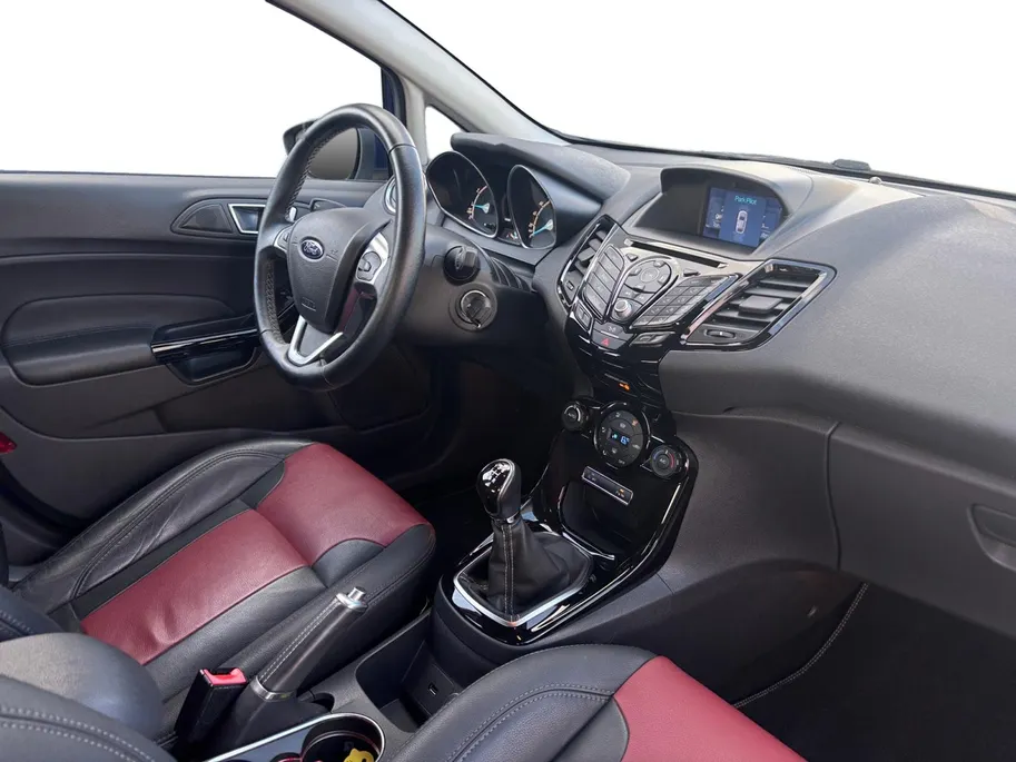 Ford Fiesta 1.0 EcoBoost Titanium | 1e Eigenaar | Lederen Bekleding | Voorruitverwarming | Climate Control | Parkeersensoren | 12 maanden garantie! |