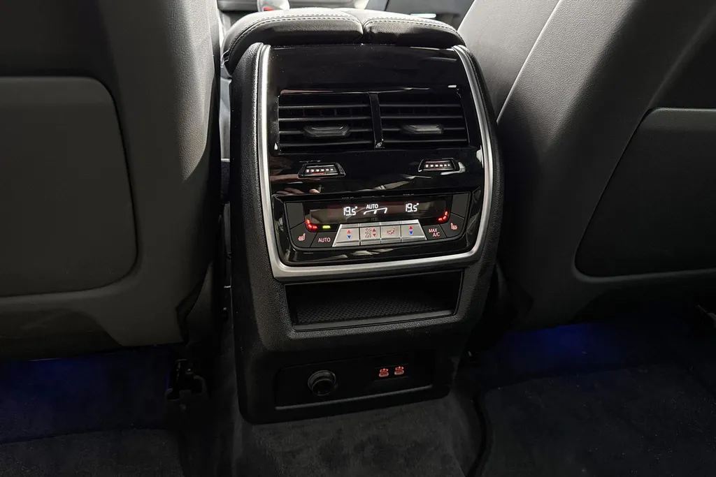 BMW XM PHEV 50e 30 kWh