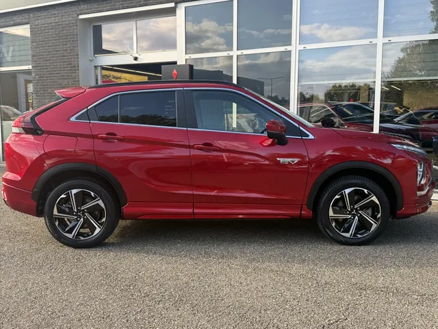 Mitsubishi Eclipse Cross 2.4 PHEV Intense+ | 360 Camera | Dodehoek | Navigatie |