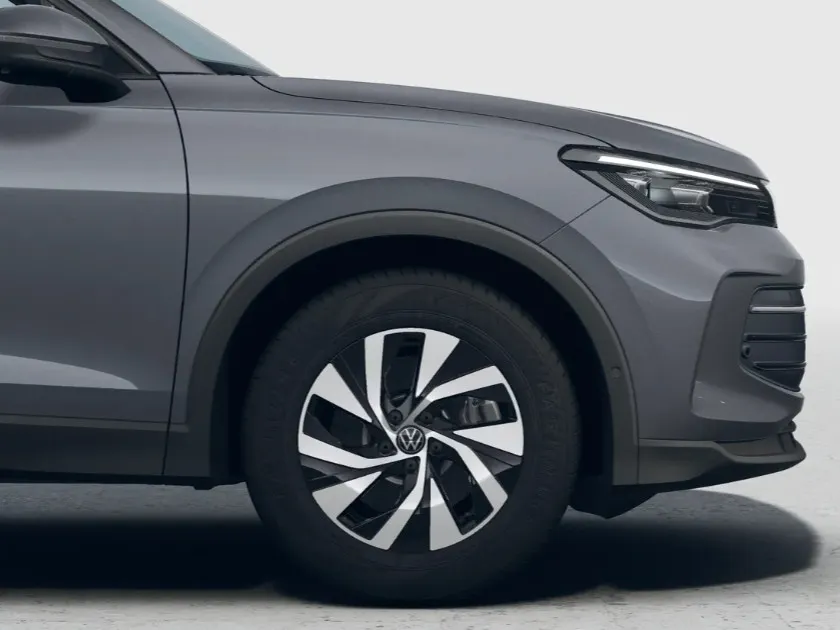 Volkswagen Tiguan Limited Edition 1.5 eHybrid 204 PK 6 versn. DSG · Design Pakket Dark · Trekhaak inklapbaar, met elektrische ontgrendeling, incl. aanhangermanoeuvreerhulp Trailer Assist ·