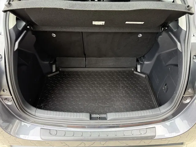 Toyota Yaris 1.5 Hyb. Dynamic | Stoelverwarm. | Allseason | Carplay |