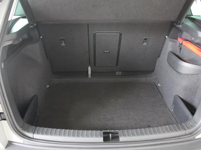 Škoda Karoq 1.0 TSI Business Edition Navigatie | climate Control | Stoelverwarming |