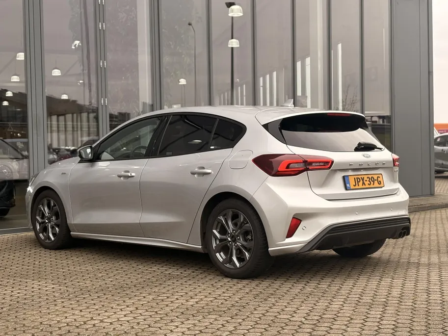 Ford Focus 1.0 EcoBoost Hybrid ST Line
